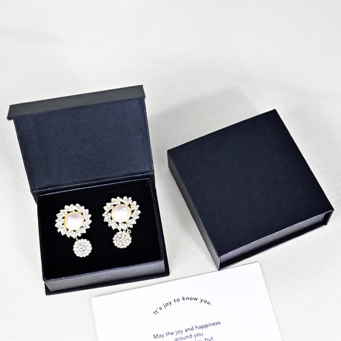 Earring Packaging - Image 3